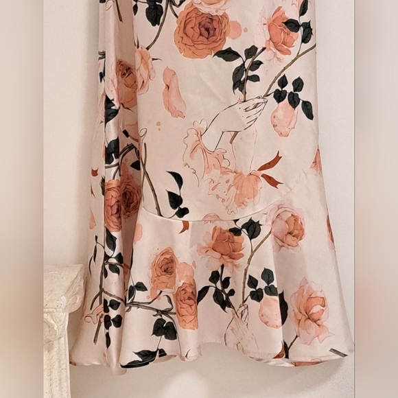 Floral Midi Dress in Cream and Pink - Picture 6 of 10